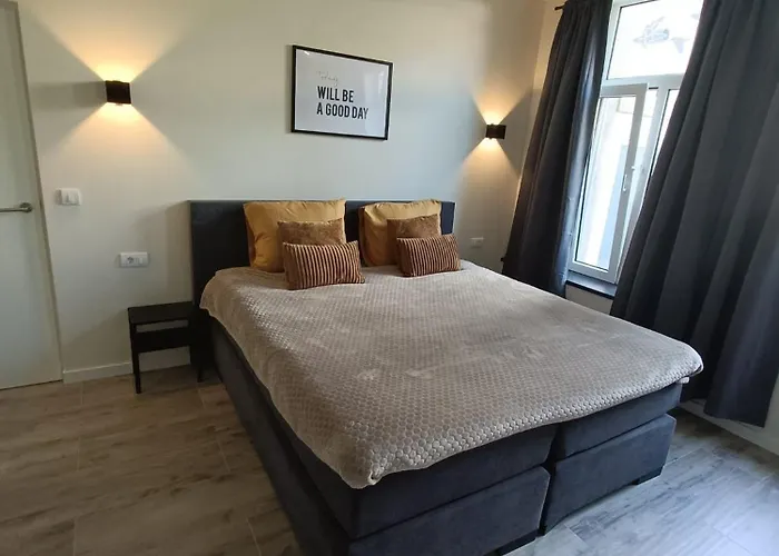 Mooi En Trendy Appartement Vlakbij Strand